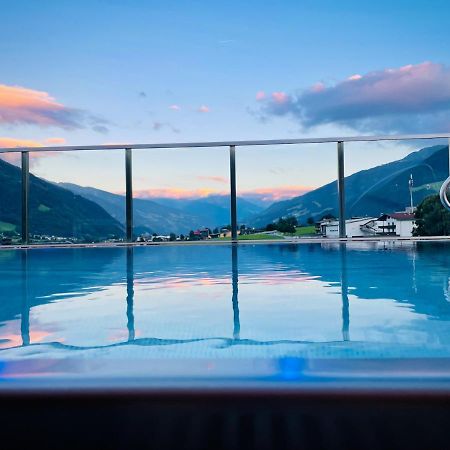Hotel Malerhaus Fügen Zewnętrze zdjęcie