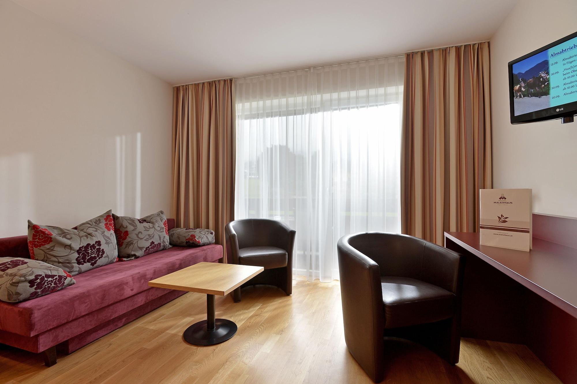 Hotel Malerhaus Fügen Zewnętrze zdjęcie