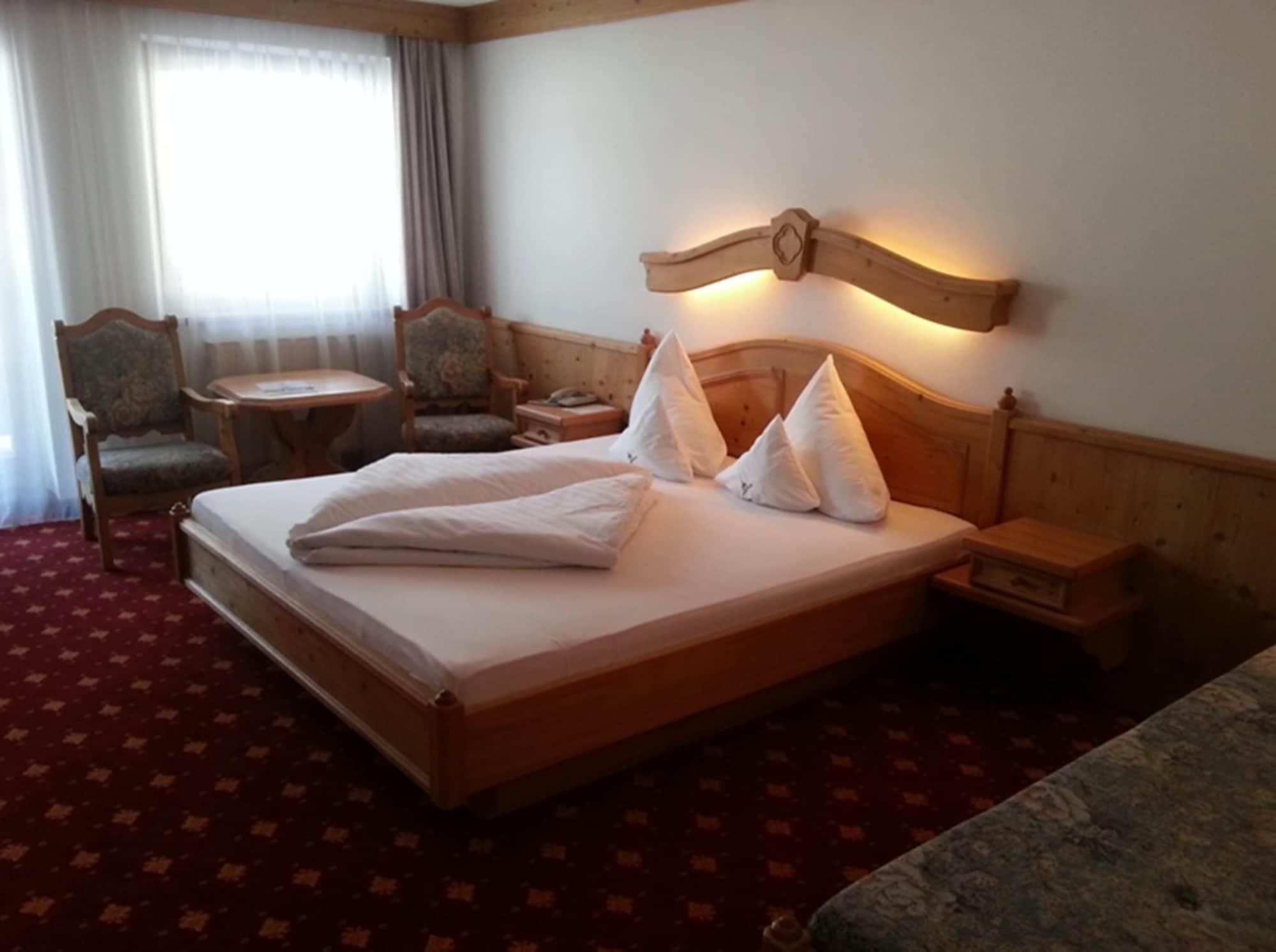 Hotel Malerhaus Fügen Zewnętrze zdjęcie