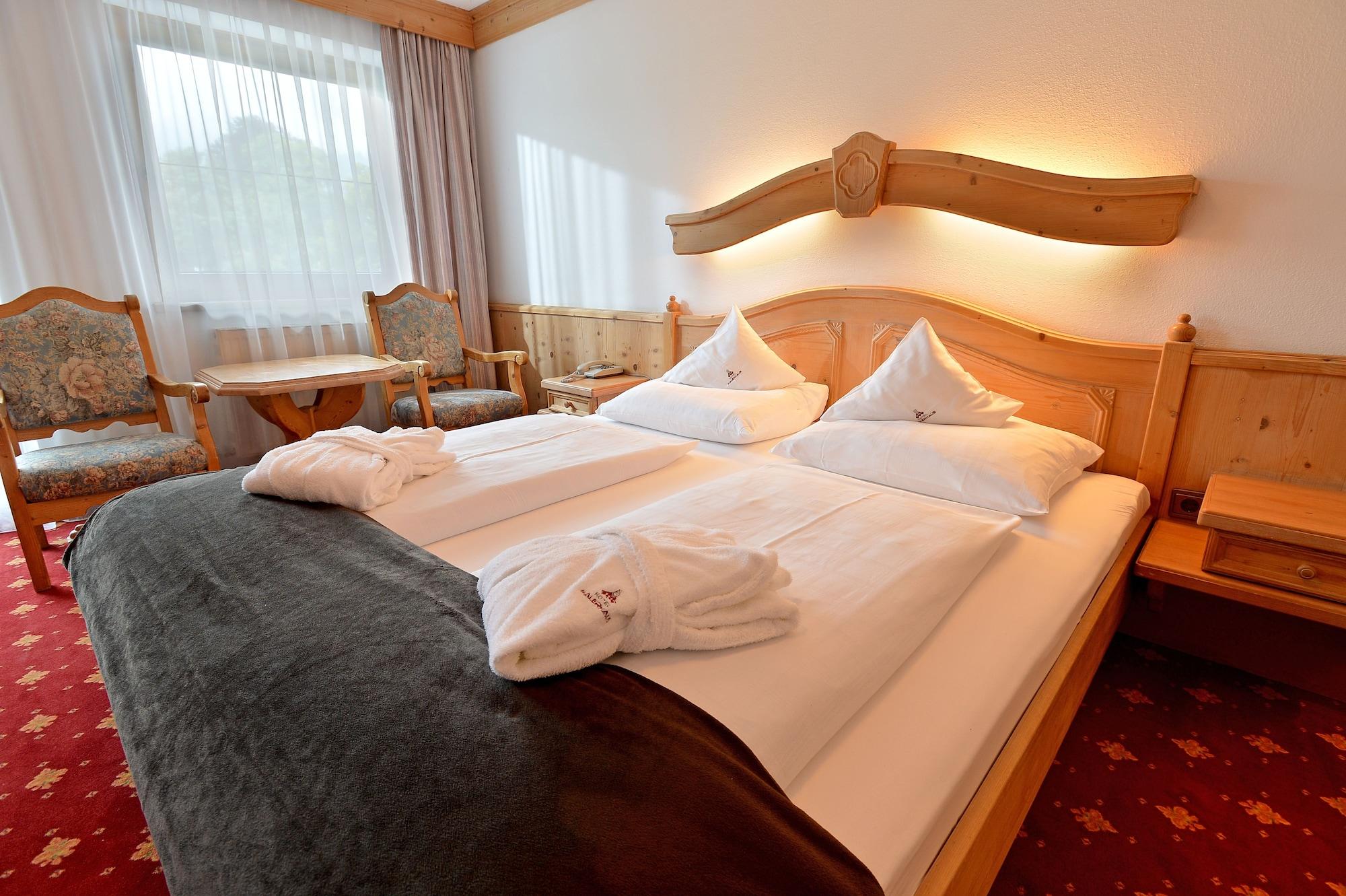 Hotel Malerhaus Fügen Zewnętrze zdjęcie