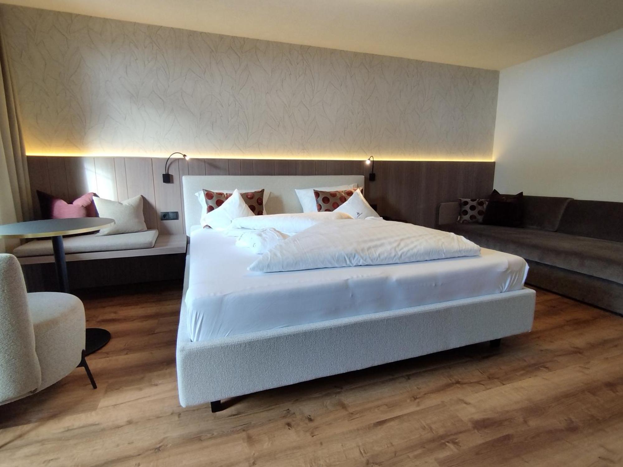 Hotel Malerhaus Fügen Zewnętrze zdjęcie